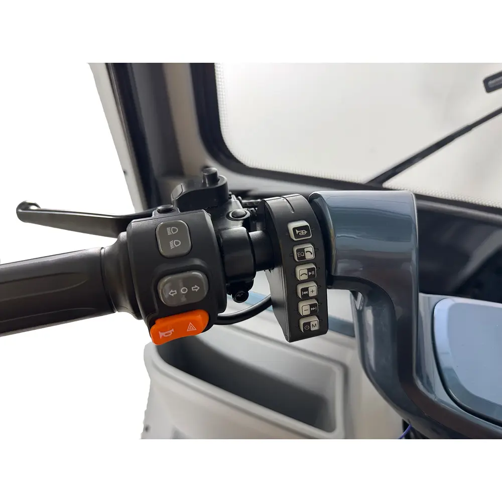 FADA Nimbus Mega в магазині Motomarket